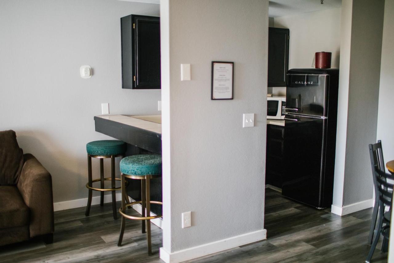 Friday Harbor Suites エクステリア 写真