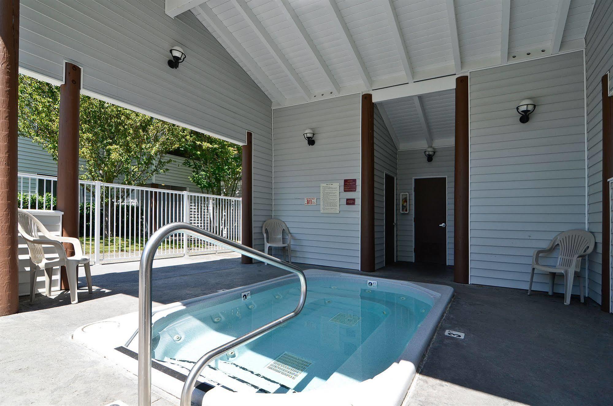 Friday Harbor Suites 設備 写真